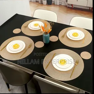 6pcs Gold PVC Non-Woven Table Mats*