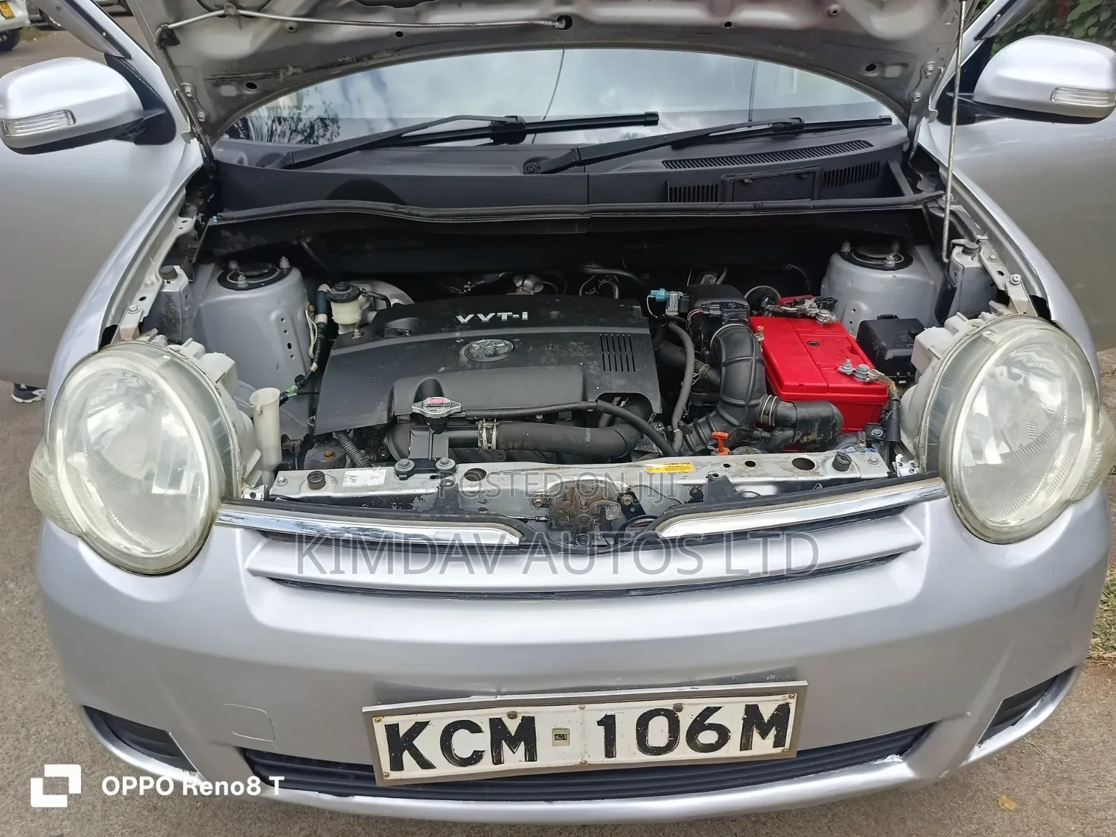 Toyota Sienta 2010 Silver