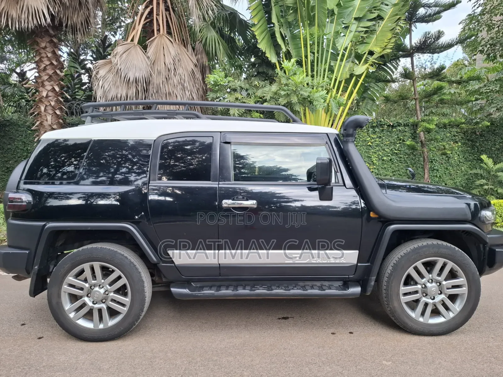 Toyota FJ Cruiser 2012 Black