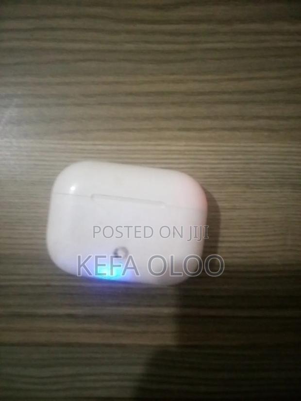 Ear Pods . - thumbnail 3