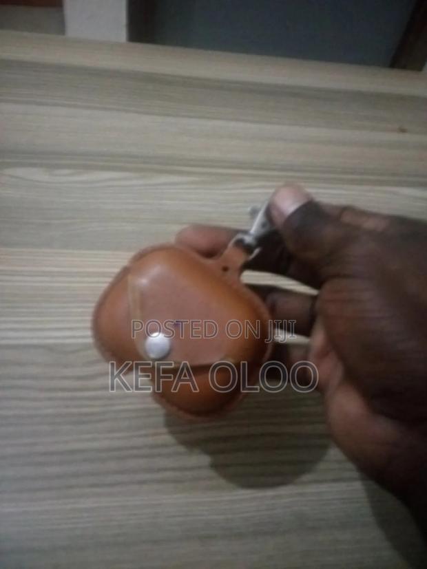 Ear Pods . - thumbnail 4