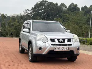 Nissan X-Trail 2.0 Petrol AWD 2014 Silver