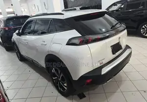 Peugeot 2008 2020 White