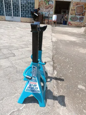 Total 3 Ton Adjustable Jack Stand (Pair) Heavy Duty Axle Stands