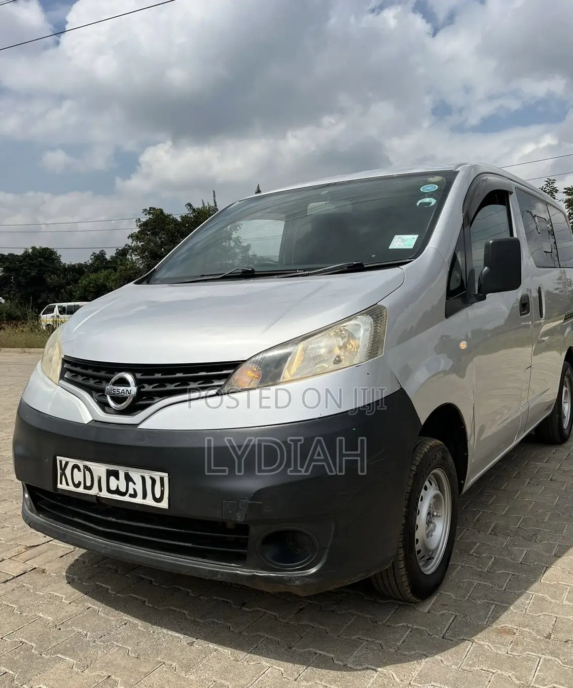 Nissan NV200 2009 Silver