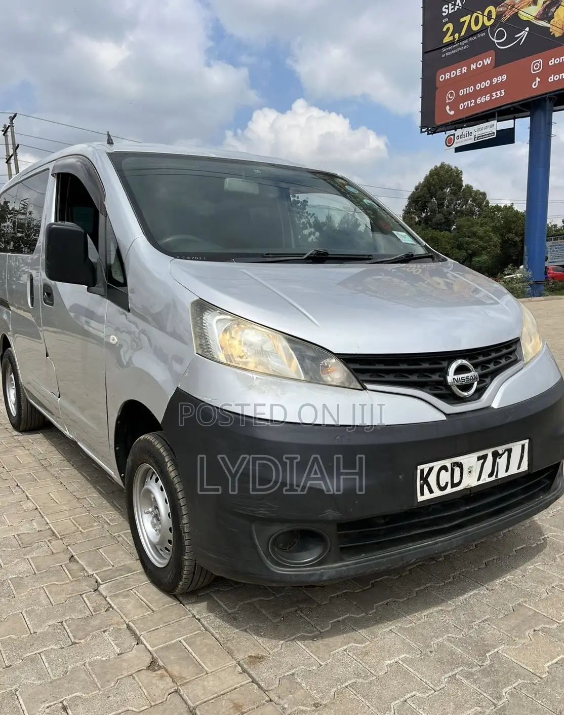 Nissan NV200 2009 Silver