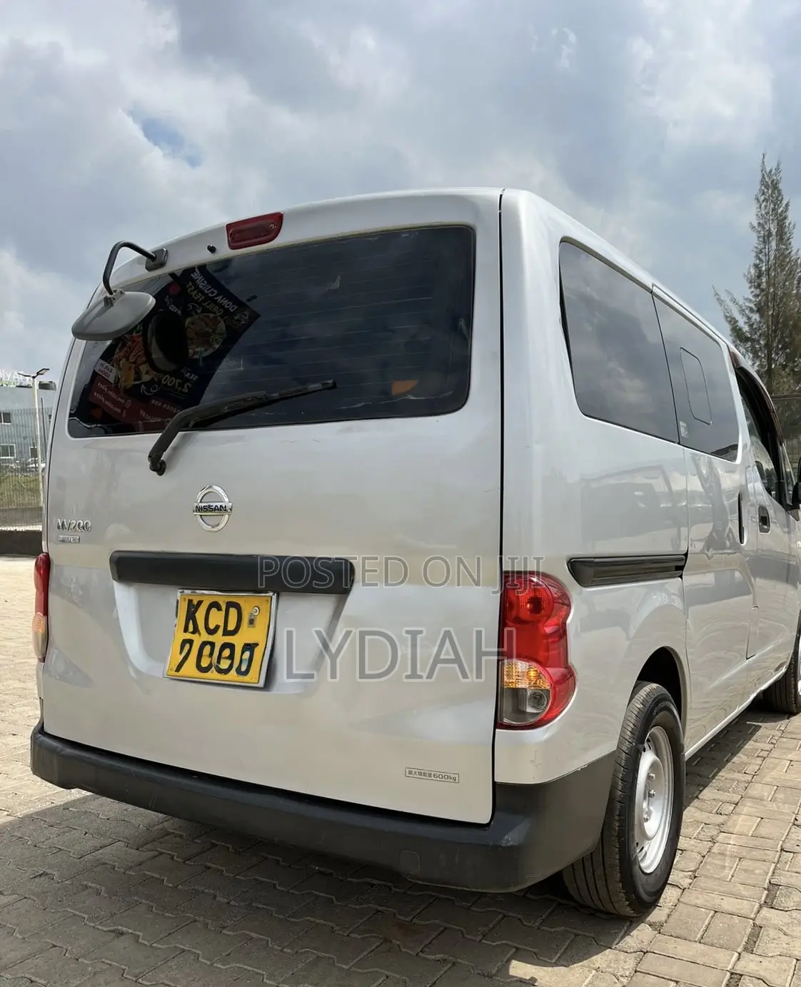Nissan NV200 2009 Silver