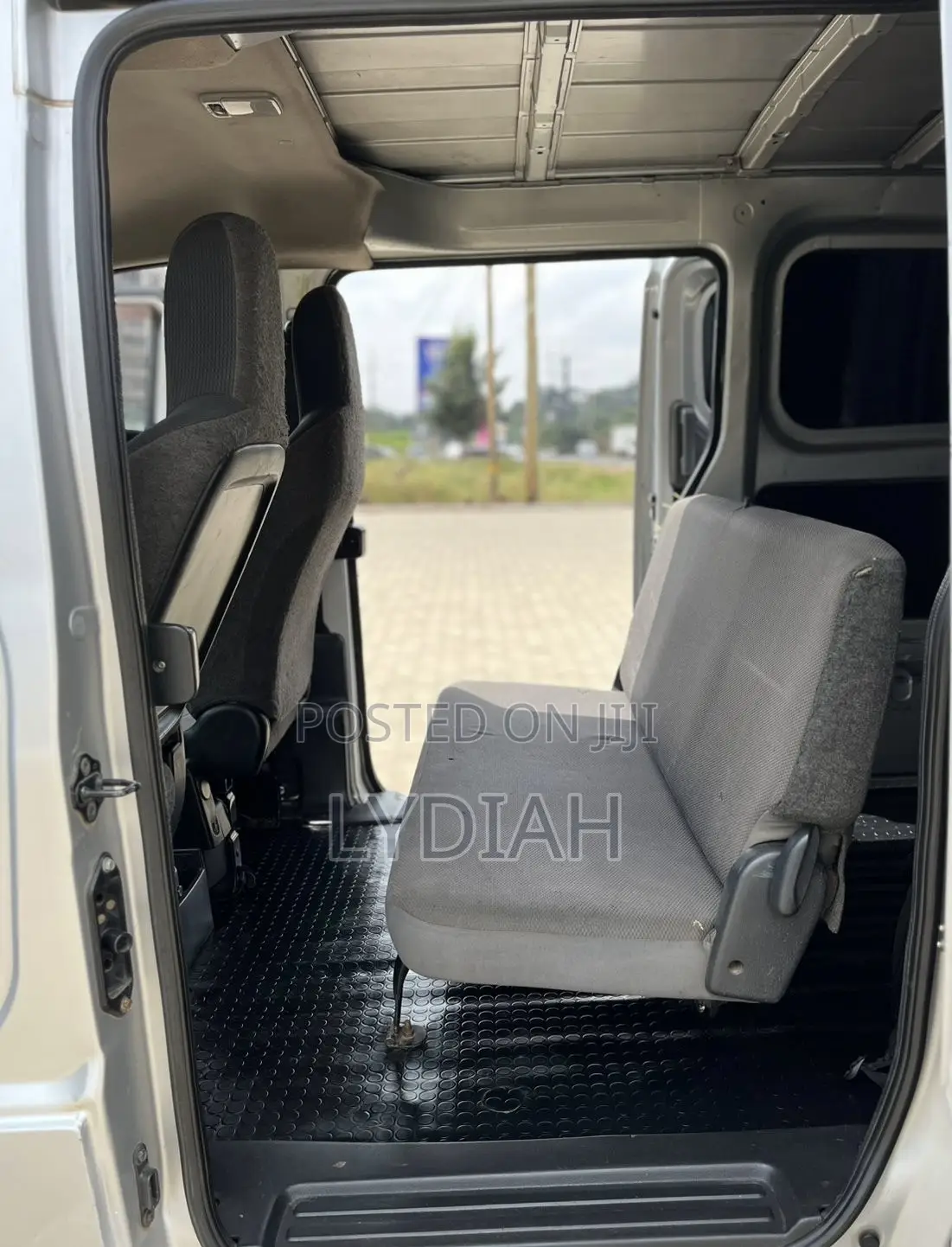 Nissan NV200 2009 Silver