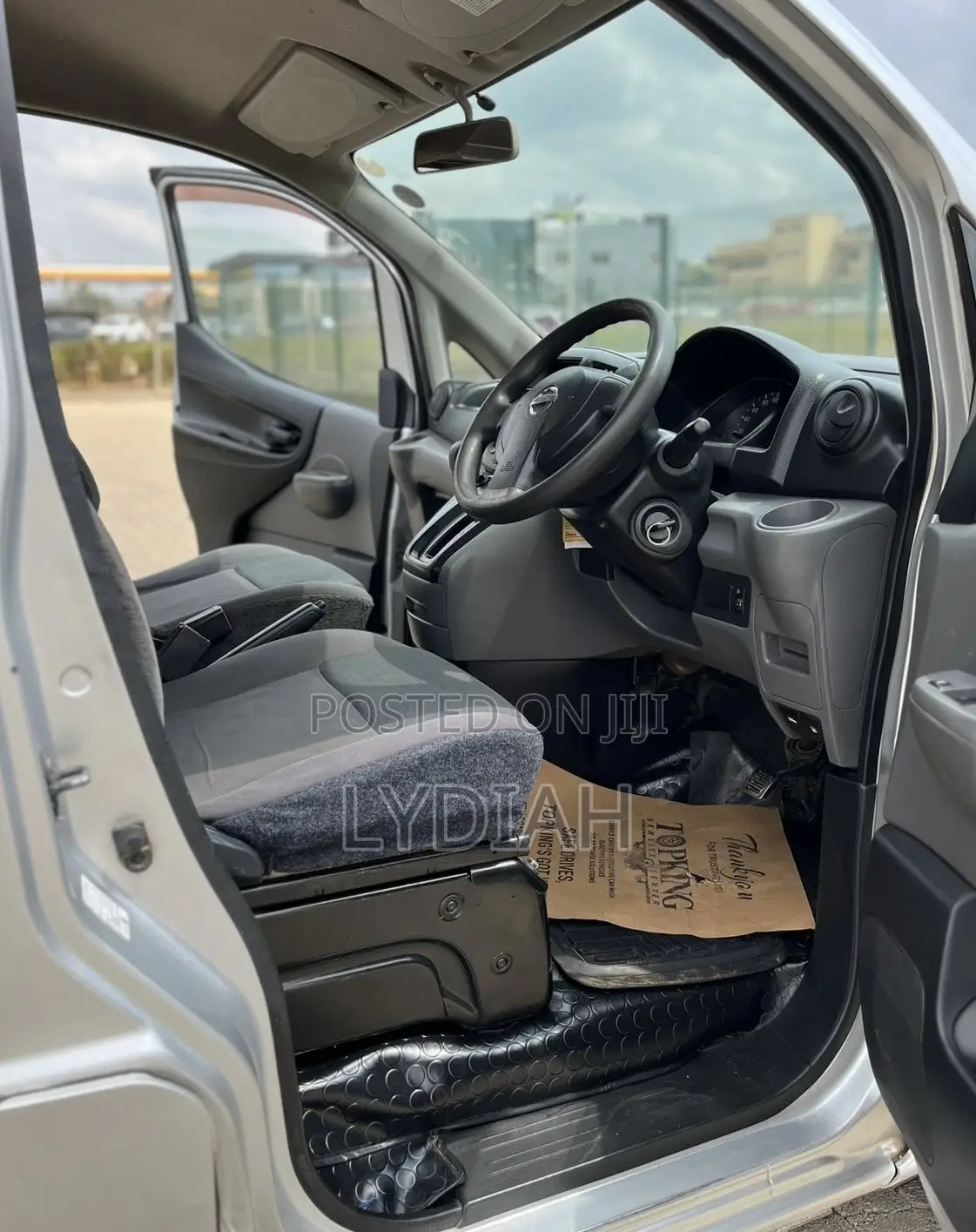 Nissan NV200 2009 Silver