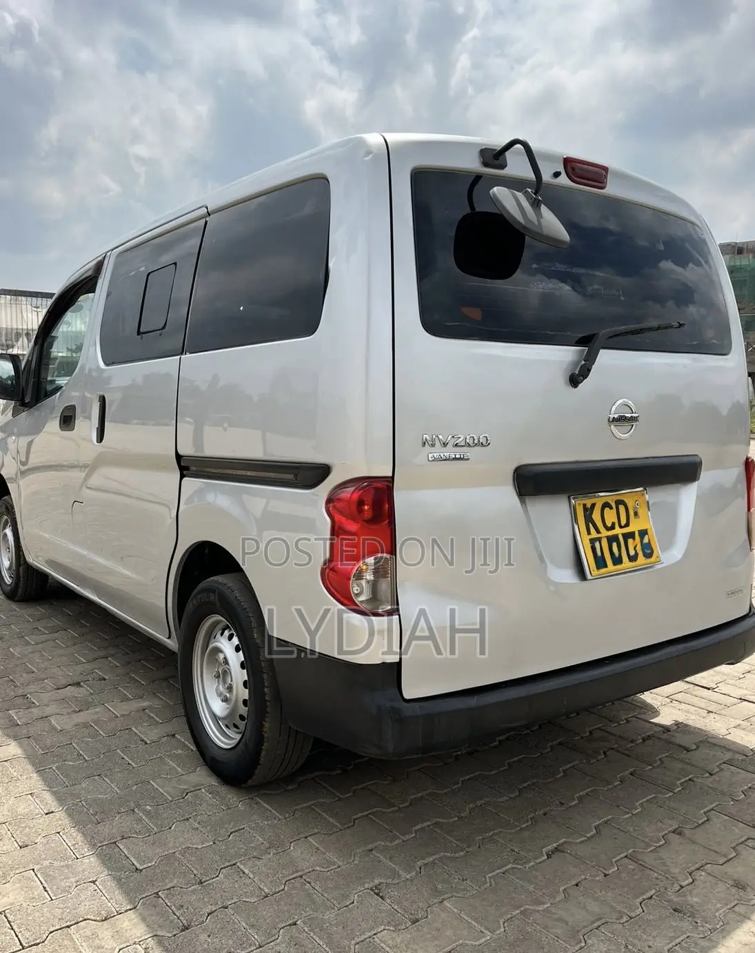 Nissan NV200 2009 Silver
