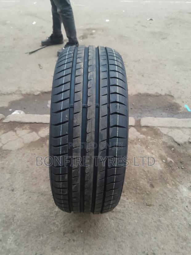 225/55r17 Triangle
