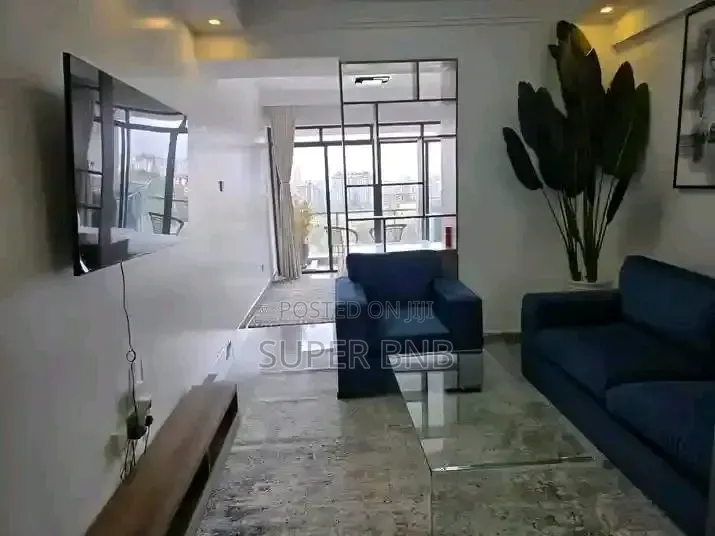 Airbnb Apartment Is Located Near Valley Arcade.