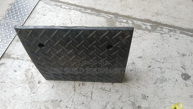 Kerb Ramp (49cmx42cm) - thumbnail 4