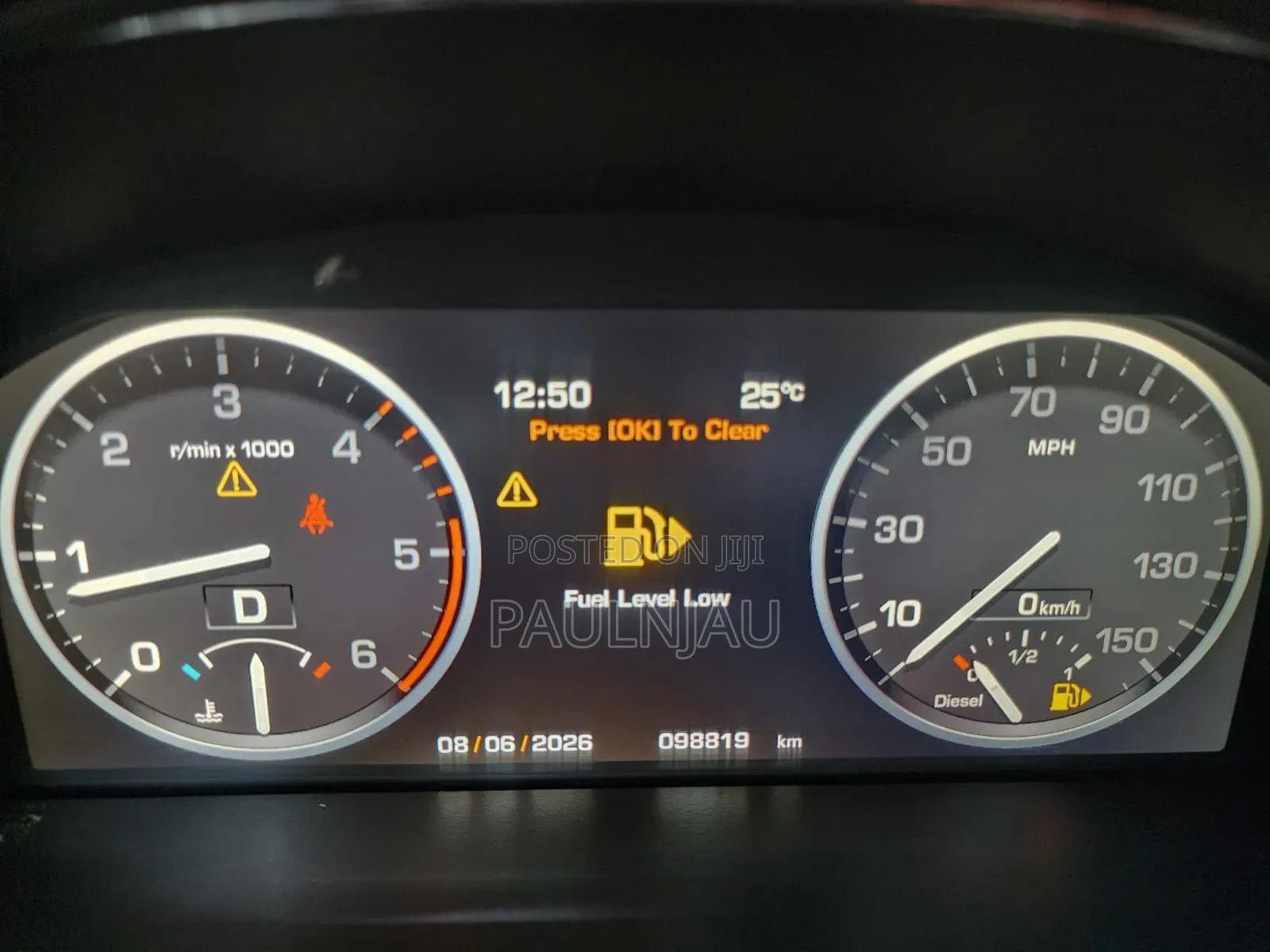 Land Rover Discovery 2010 White