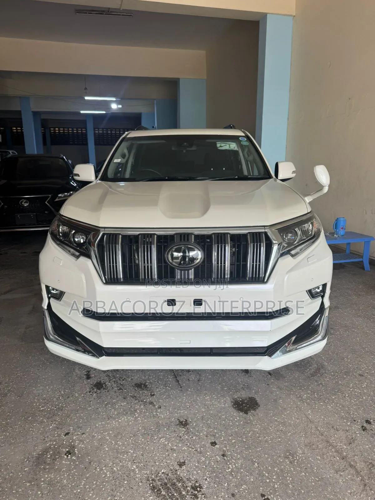 Toyota Land Cruiser Prado 2017 White