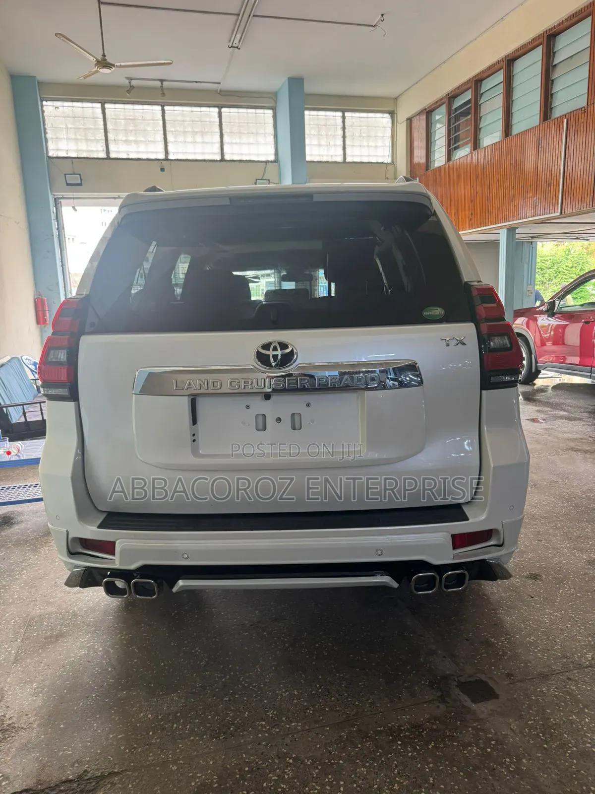 Toyota Land Cruiser Prado 2017 White