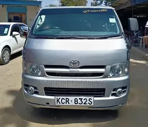 Toyota HiAce 2012 Silver