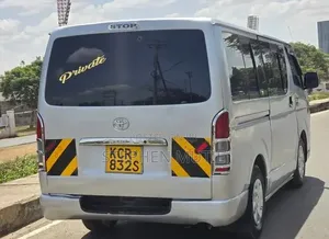 Toyota HiAce 2012 Silver