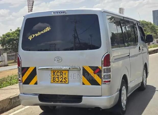 Toyota HiAce 2012 Silver - thumbnail 5