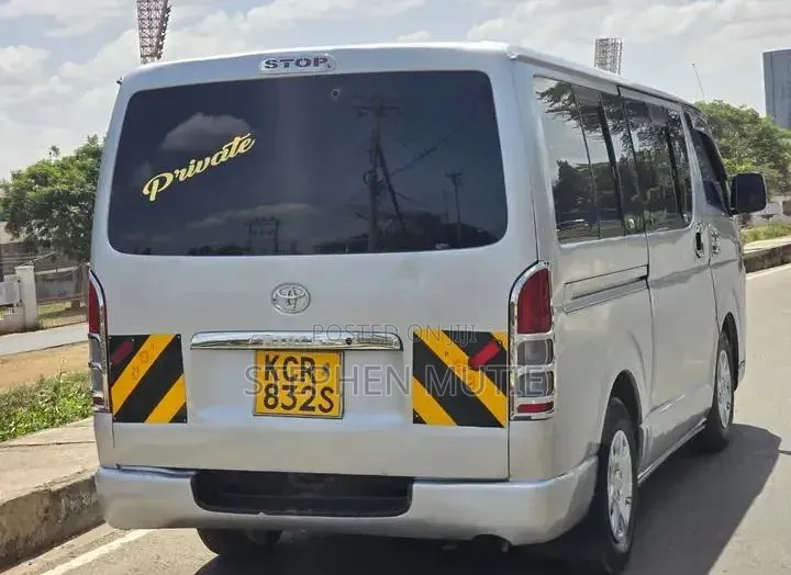 Toyota HiAce 2012 Silver