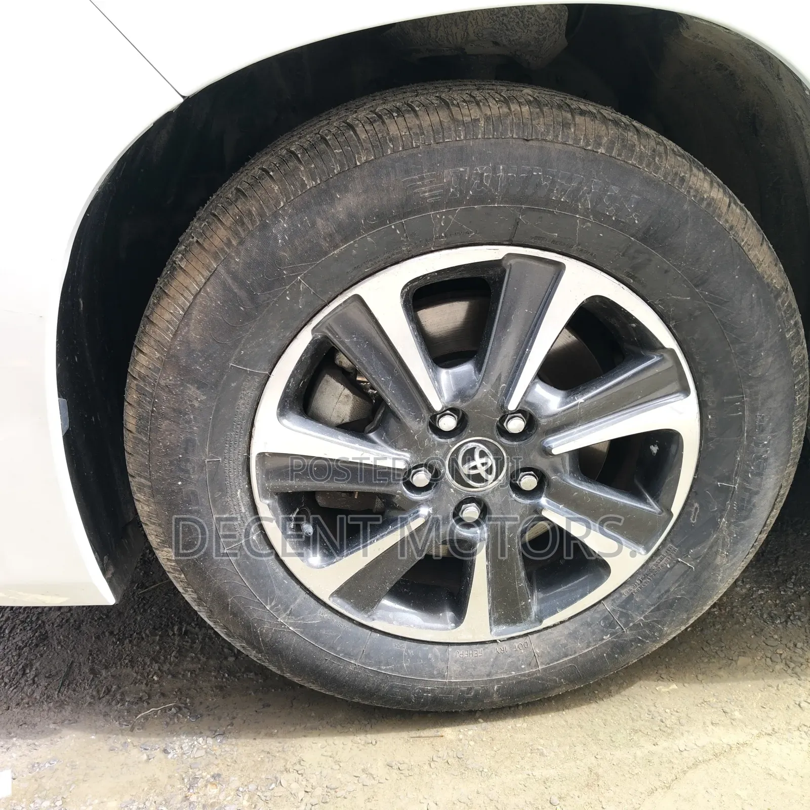 Toyota Noah 2022 White