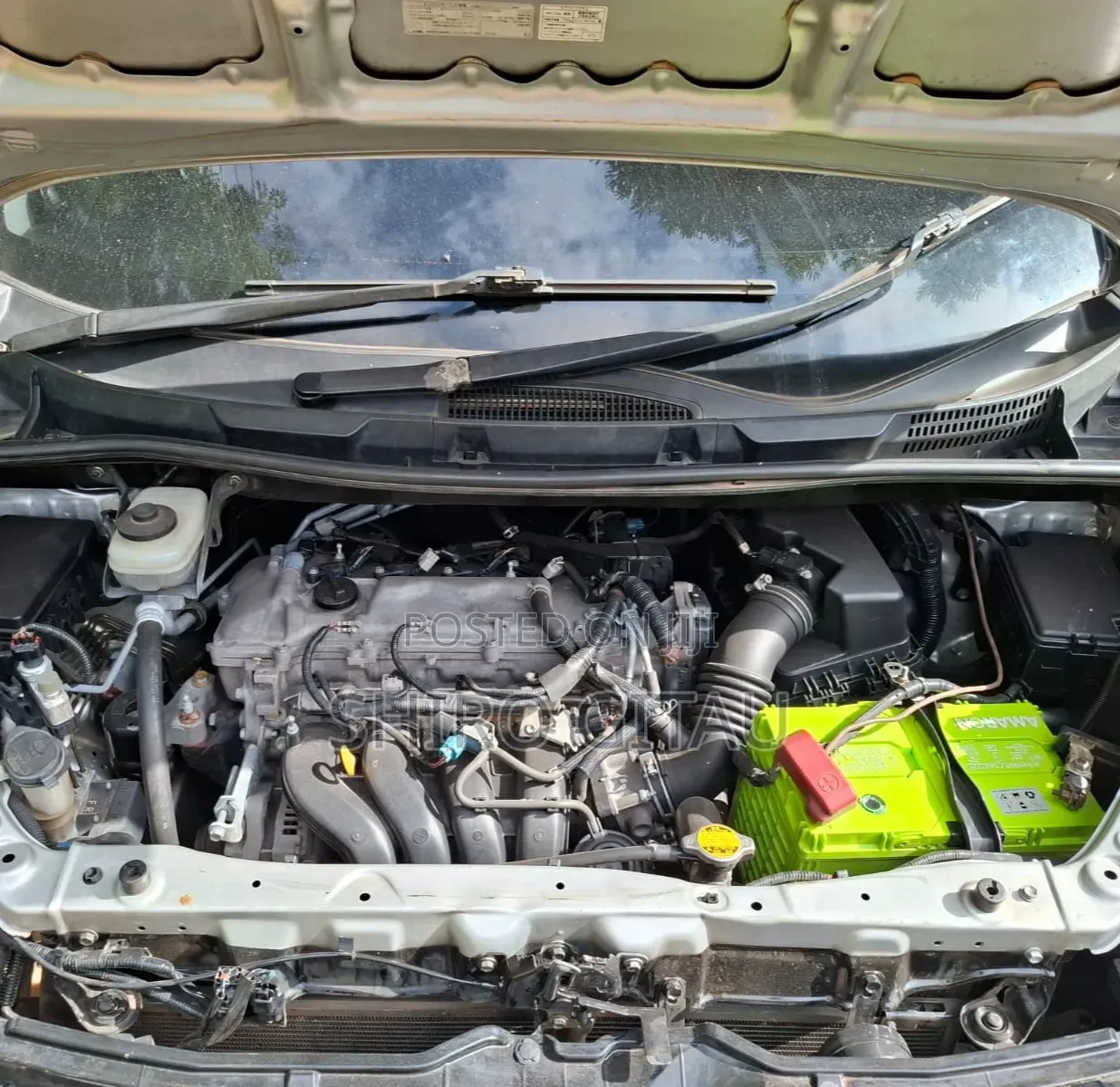 Toyota Voxy 2012 Silver