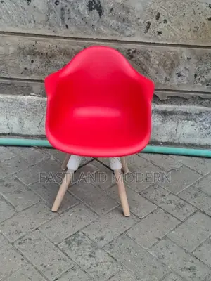Basket Eames Chair