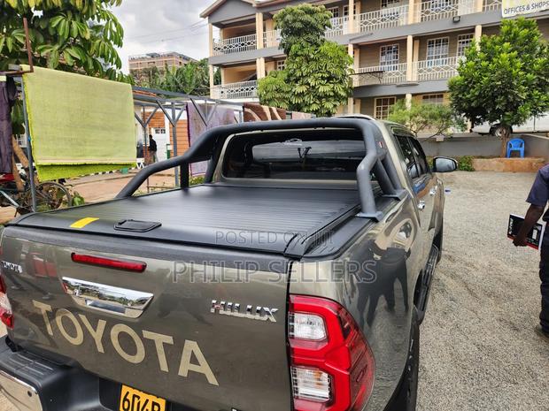 New Roller Shutter Perfect Fit for Most Double Cab Pickups - thumbnail 3