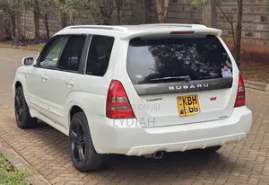 Subaru Forester 2005 White