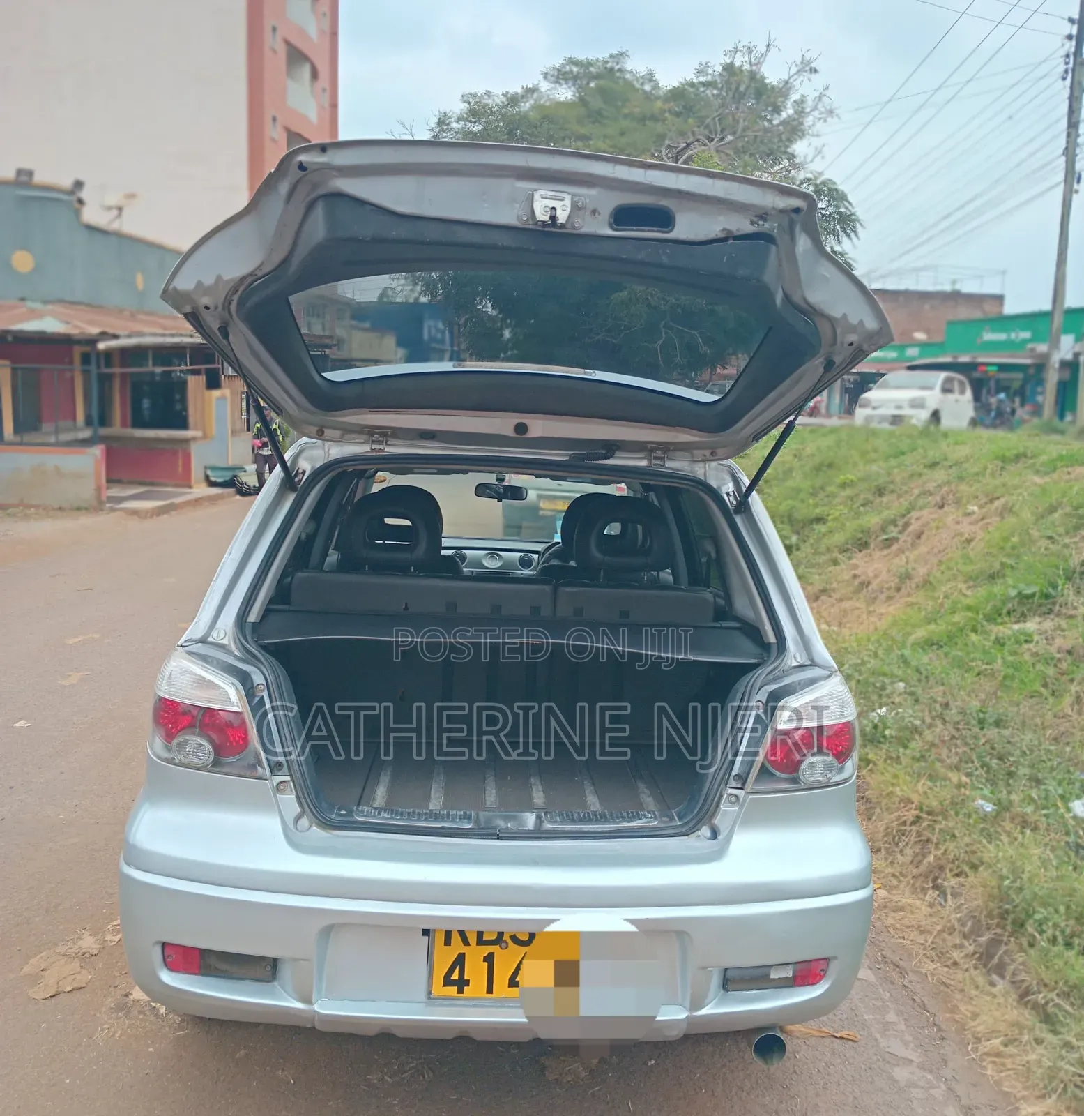Mitsubishi Airtrek 2005 Silver