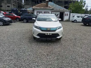 Toyota Harrier 2018 White