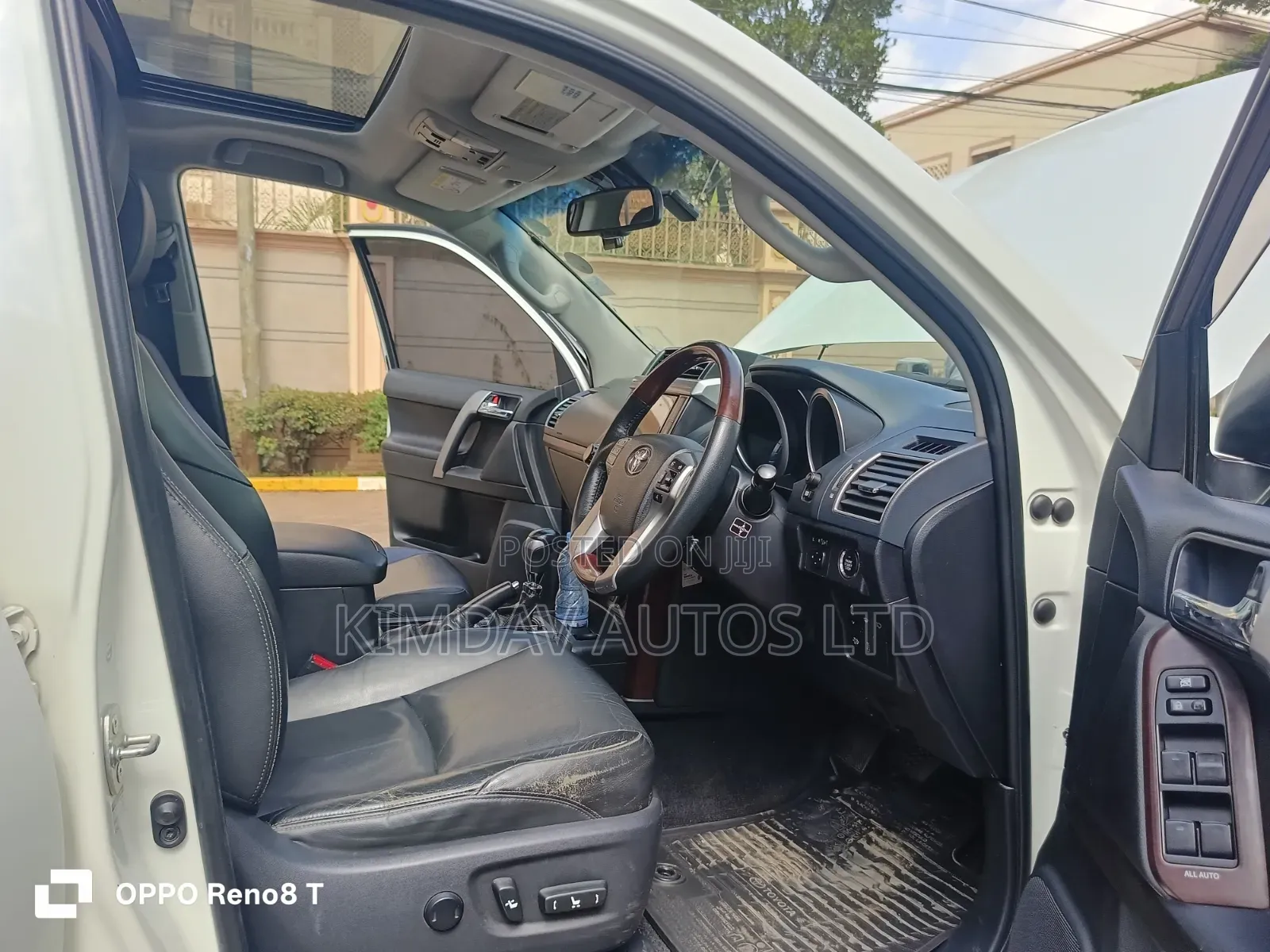 Toyota Land Cruiser Prado 2015 White