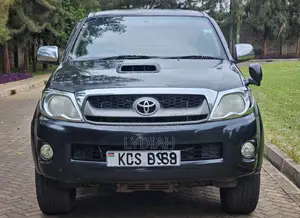 Toyota Hilux 2011 Black