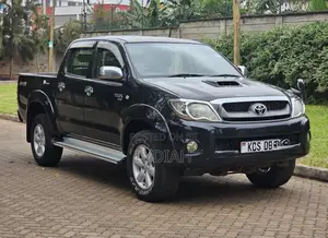 Toyota Hilux 2011 Black