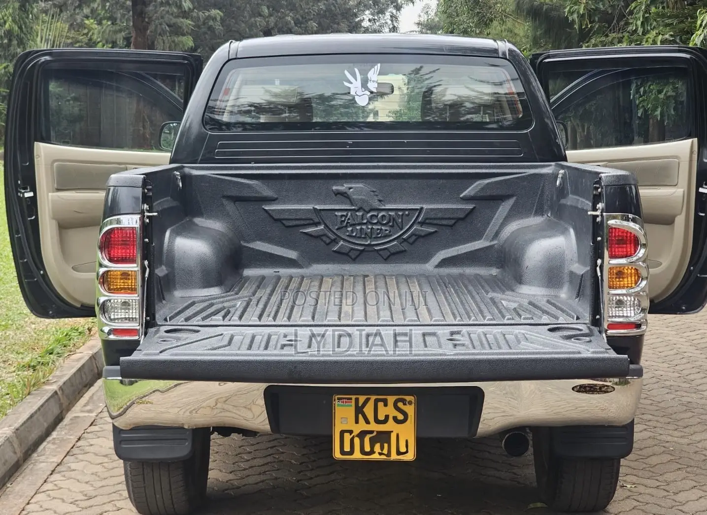 Toyota Hilux 2011 Black