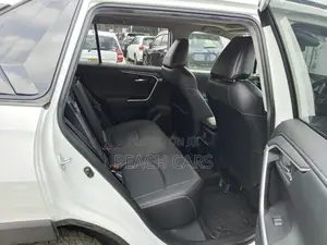 Toyota RAV4 2020 White