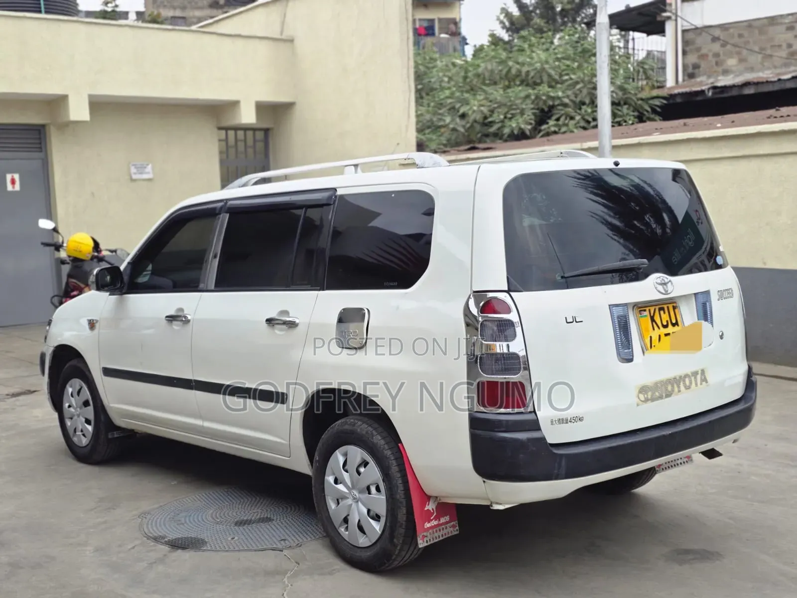Toyota Succeed 2012 White