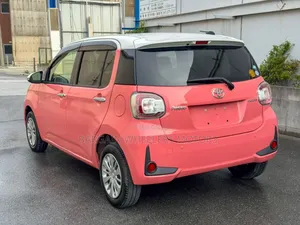 Toyota Passo 2019 Pink