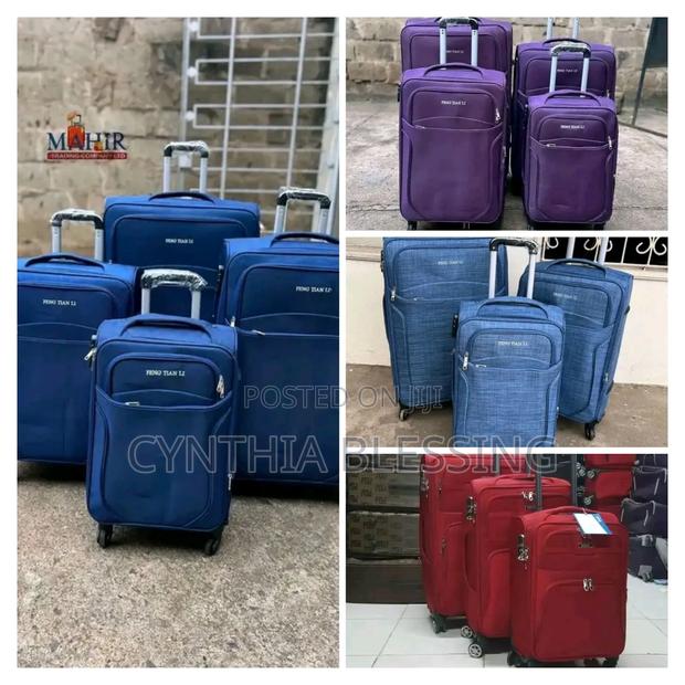 Premium Elegant Suitcase With 360° Wheels Movement - thumbnail 2