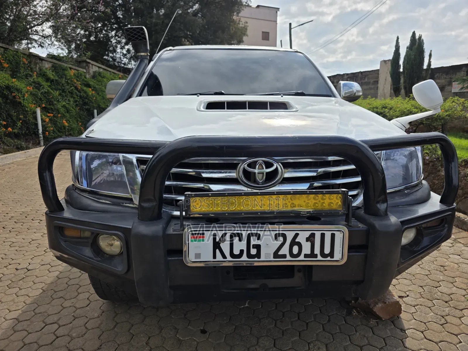 Toyota Hilux 2008 White
