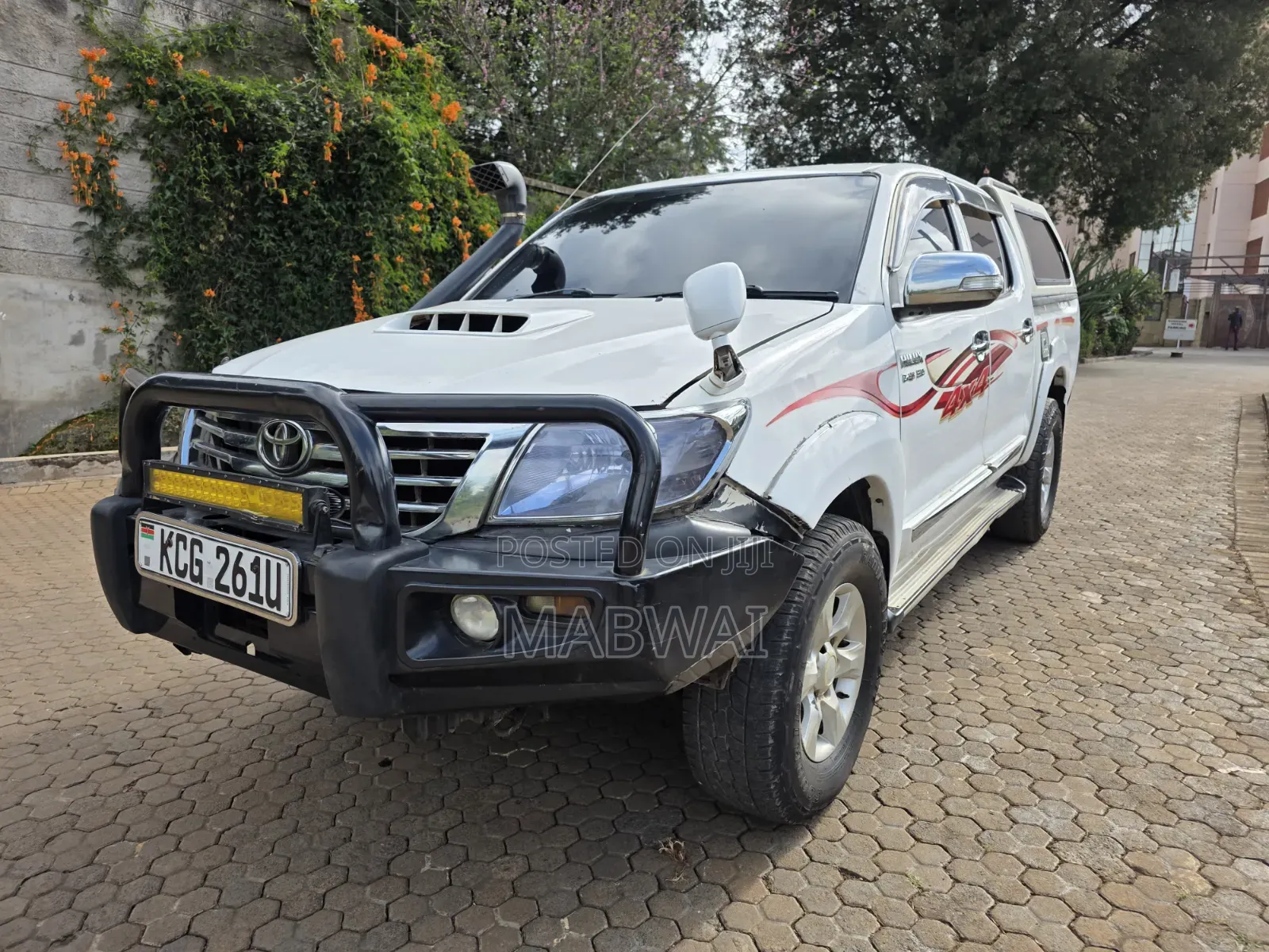 Toyota Hilux 2008 White