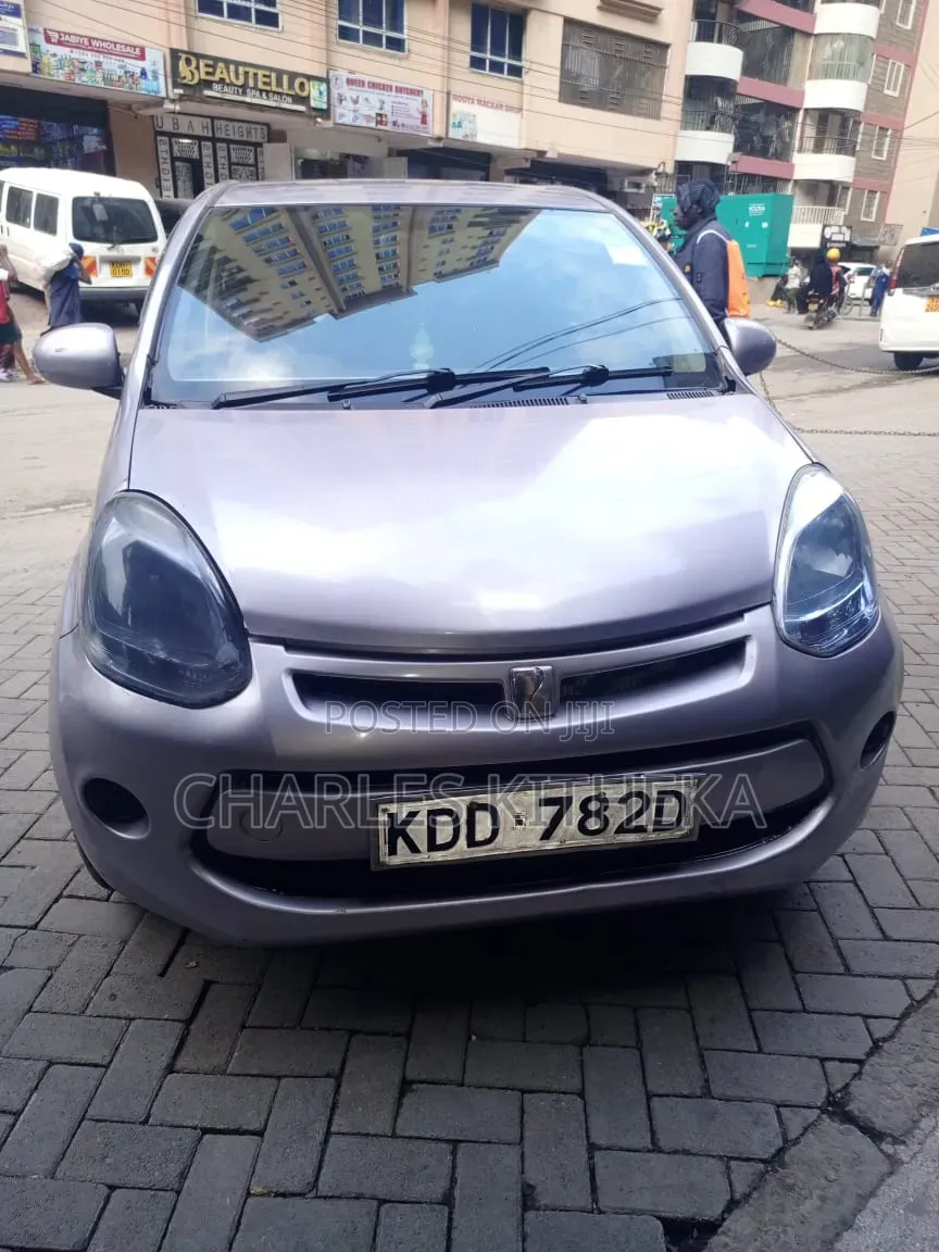 Toyota Passo 2014 Purple