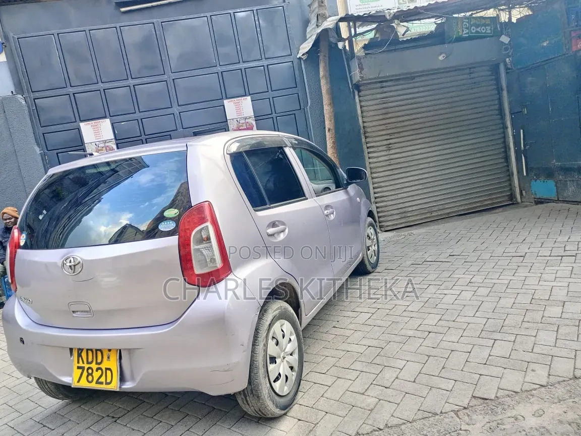 Toyota Passo 2014 Purple