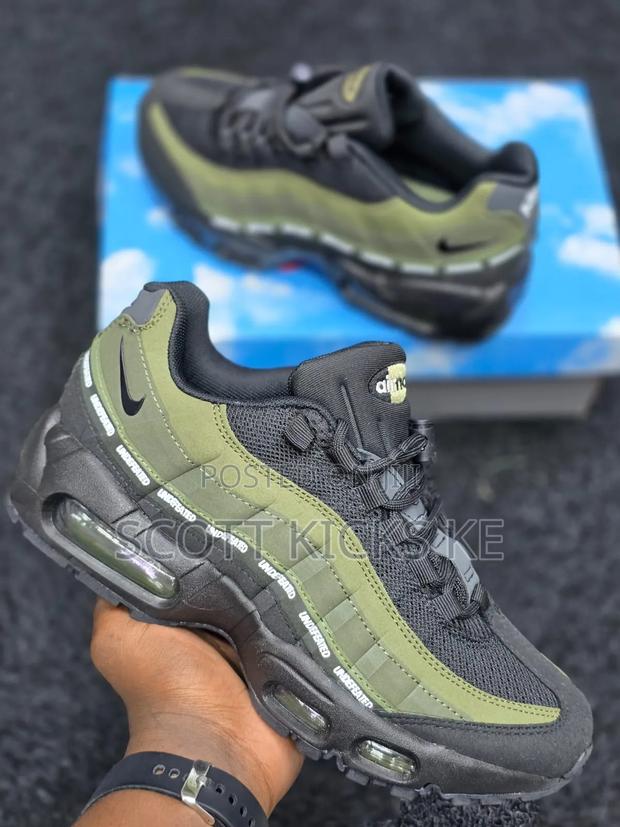 Airmax 95 X Undefeated Medium Olive - thumbnail 2