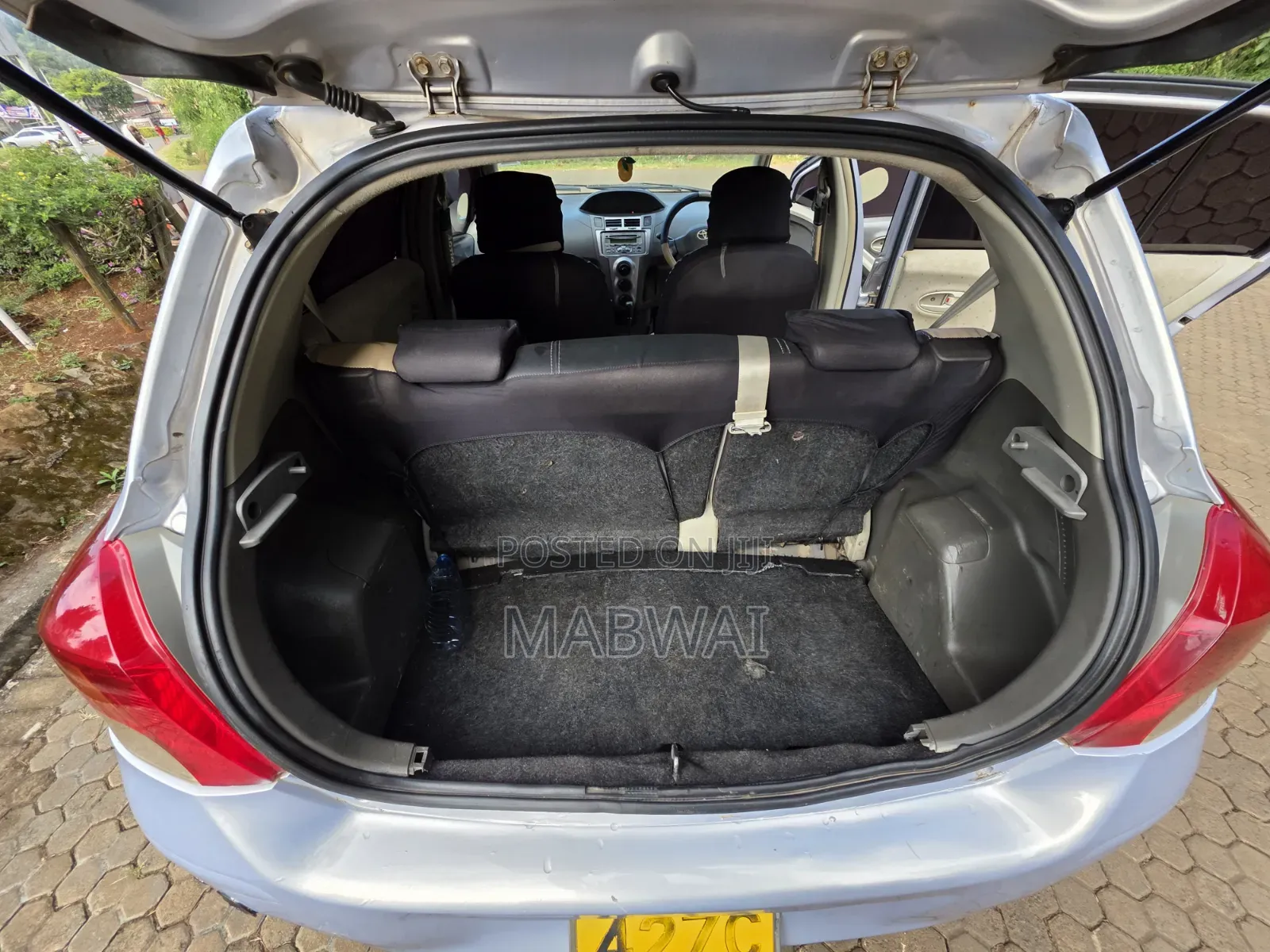 Toyota Vitz 2007 Silver