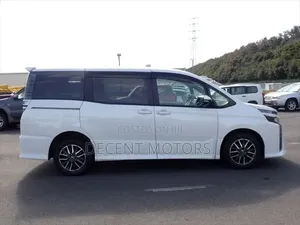 Toyota Voxy 2019 White