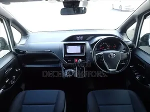 Toyota Voxy 2019 White
