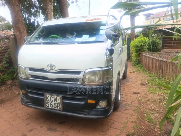 Toyota HiAce 2013 White - thumbnail 8