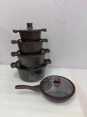 *New Die Cast Cookware