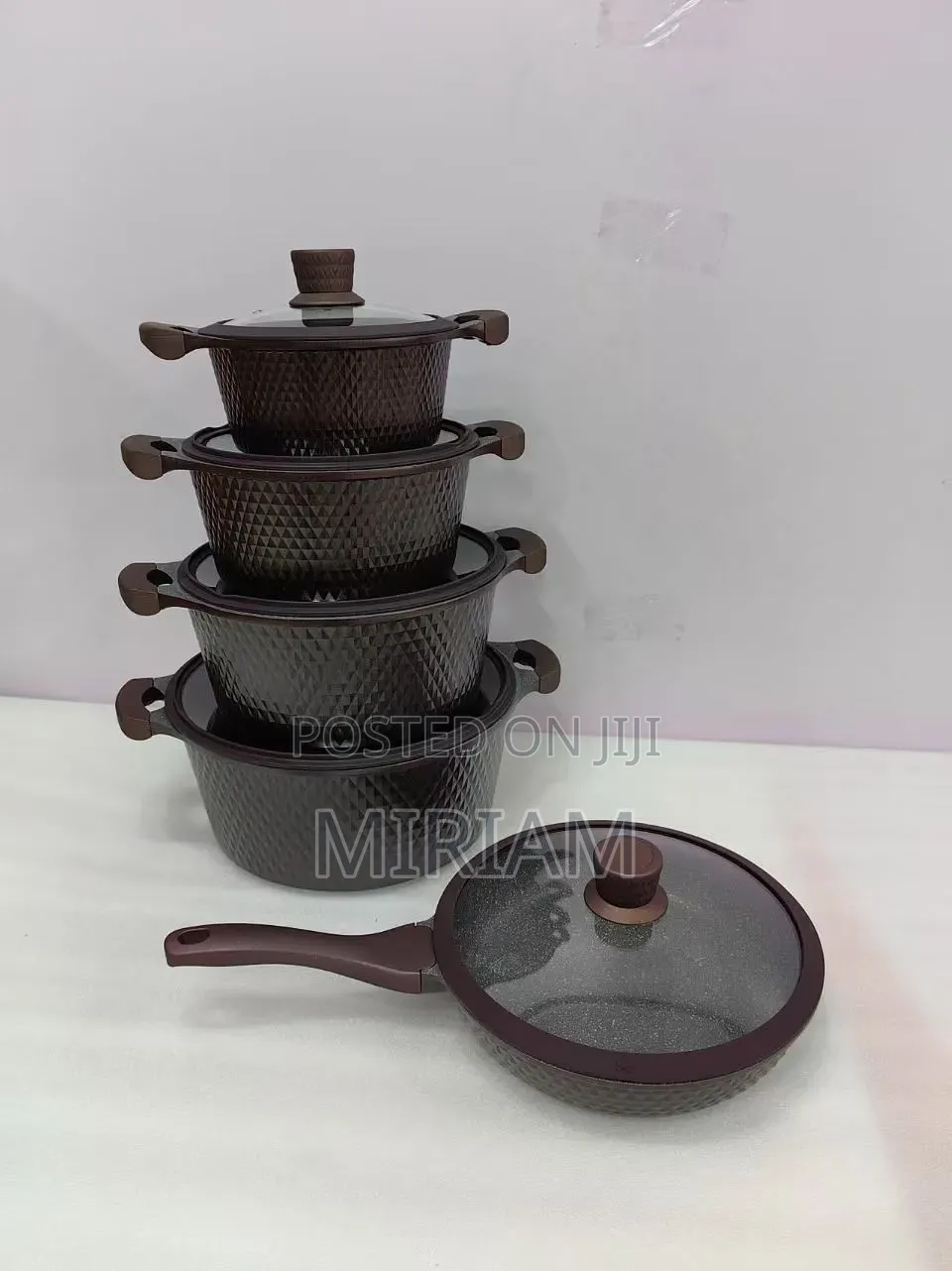 *New Die Cast Cookware